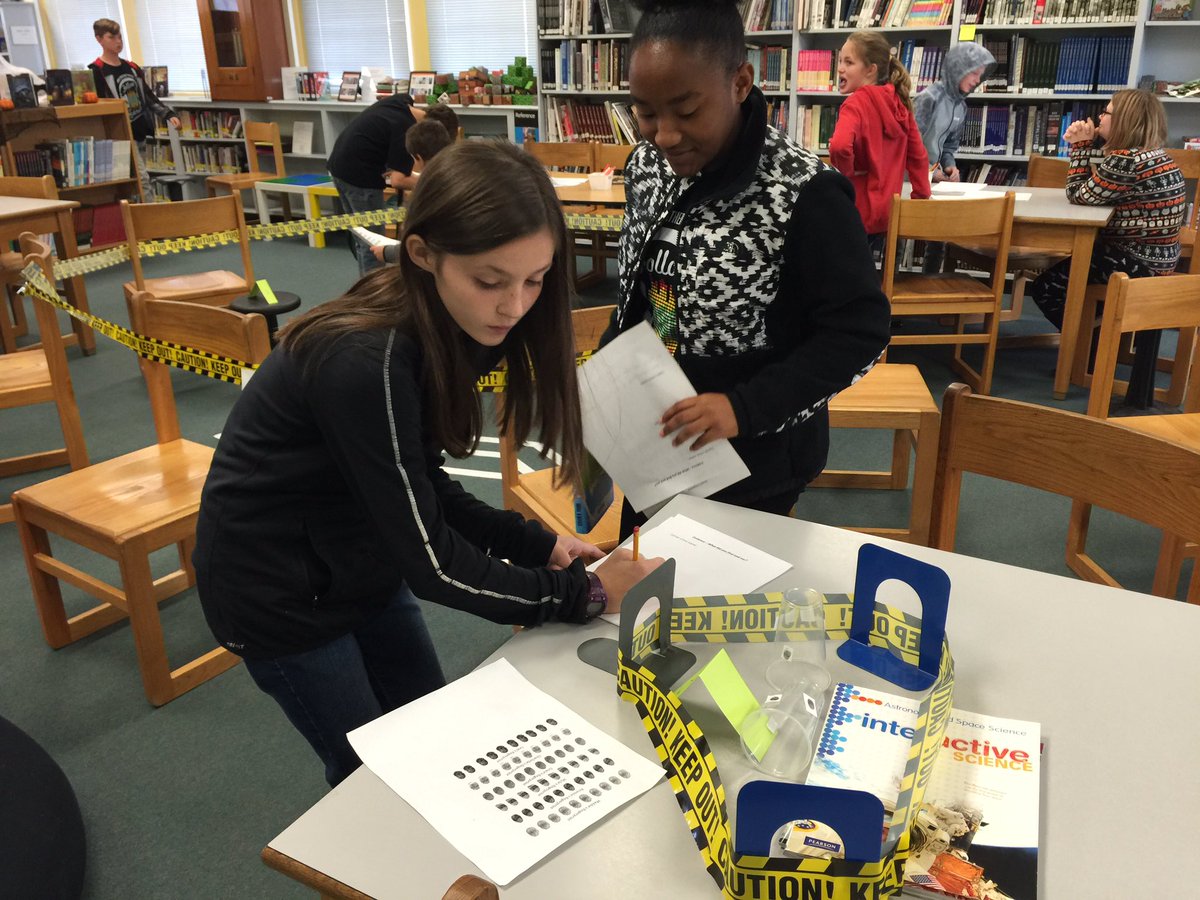 YoreHeather's tweet photo. Drawing conclusions and making inferences to solve the murder mystery@fmsteach https://t.co/5vYhW1seCj