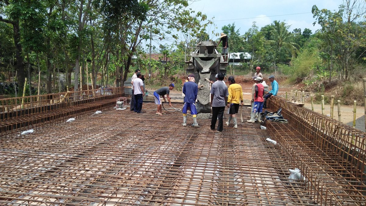 pajakjepara's tweet photo. Selamat pagi #Sahabat516. Kabar baik bahwa jembatan sungai #Ngasem #Batealit segera bisa dilalui kembali. https://t.co/0GjMtd9YXq