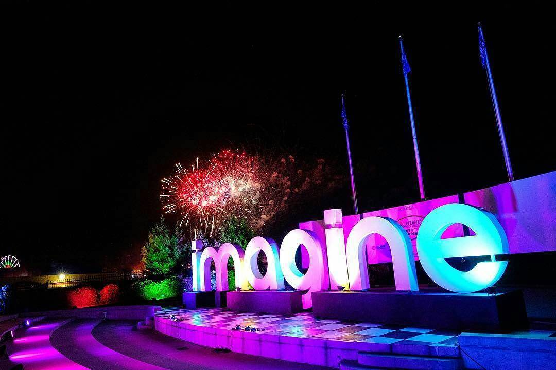 irispresents's tweet photo. Fireworks to close out an amazing festival㪠#IMF2017
Fan Photo @rinatoarts https://t.co/Rl6UrAGvA2