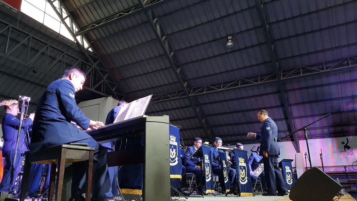 Fuerza Aérea de Chile tweet media