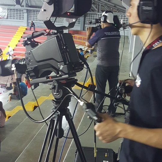 PromoFut's tweet image. Estamos en VIVO por #tdmas con el juego #AlajuelaFutsal vs #CCDRsantodomingo desde el Polideportivo Montserrat #So… bit.ly/2gZuykr