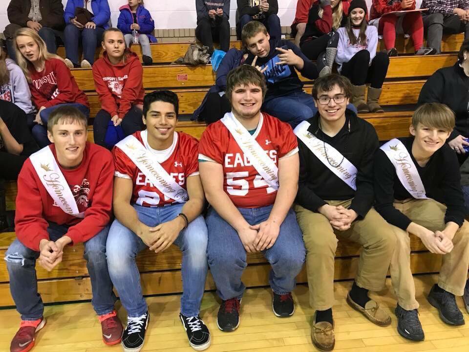 YHSEAGLESNEST's tweet photo. Which one of our guys will take home the crown Saturday night???? 👑🦅 https://t.co/p2FfAupPCm
