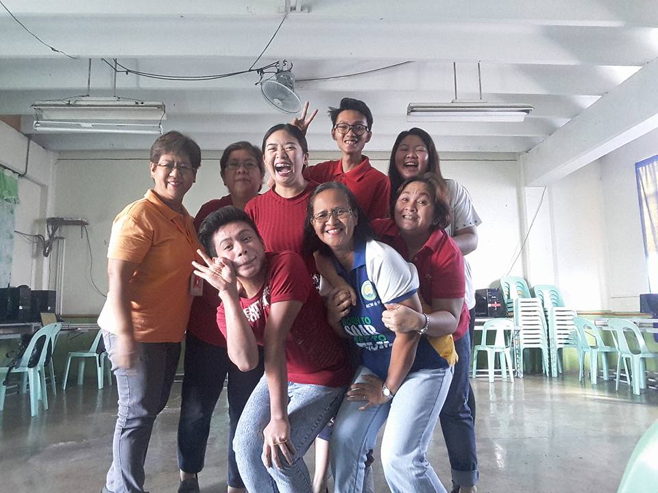 skyheart1930's tweet photo. HAPPY FRIDAY from #TeamGanda (insert Mam Josie, Boss Inday,Ka Mel,Mama Bear) π #Rooseveltians ππ https://t.co/S09ha7kYdC