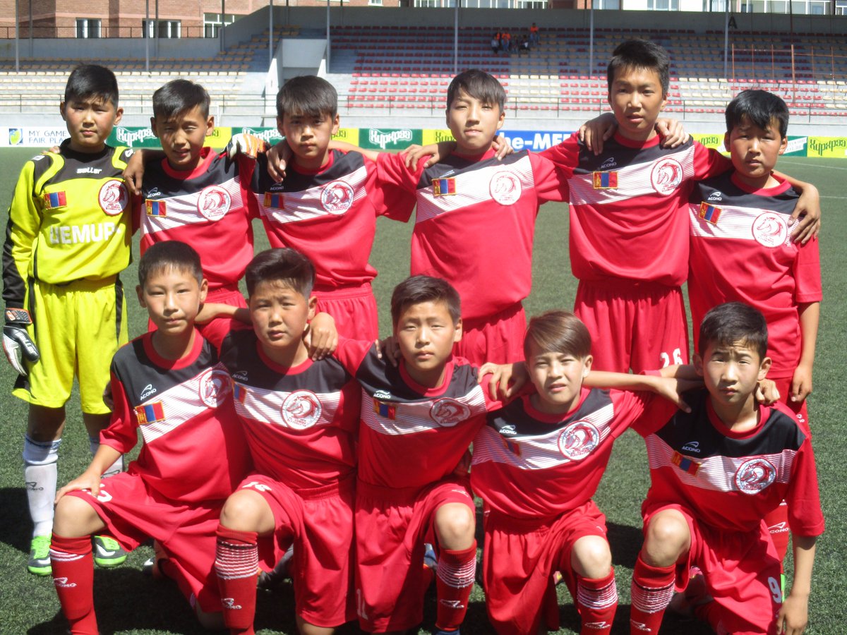 森本高史 Fc墨田ウランバートル Fc墨田ウランバートル 09年モンゴル貧困解消 青少年健全育成を目標にサッカーチームを設立 13年 Fc墨田ウランバートルとして新たなスタート 8歳から16歳までの貧困地区のモンゴルの明るい未来を担う若者たちが 世界