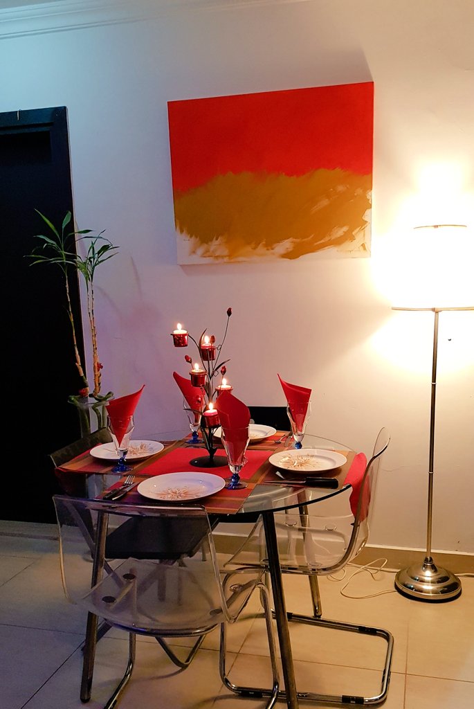 drewmeldoeslife's tweet photo. Table For 4! Mr. & Mrs. Le Moine #visitor #dinnerathome #FriendshipGoals #hindebrandtshome #mrschef #mrshildebrandtkitchendiary https://t.co/QpmTbAKFjj