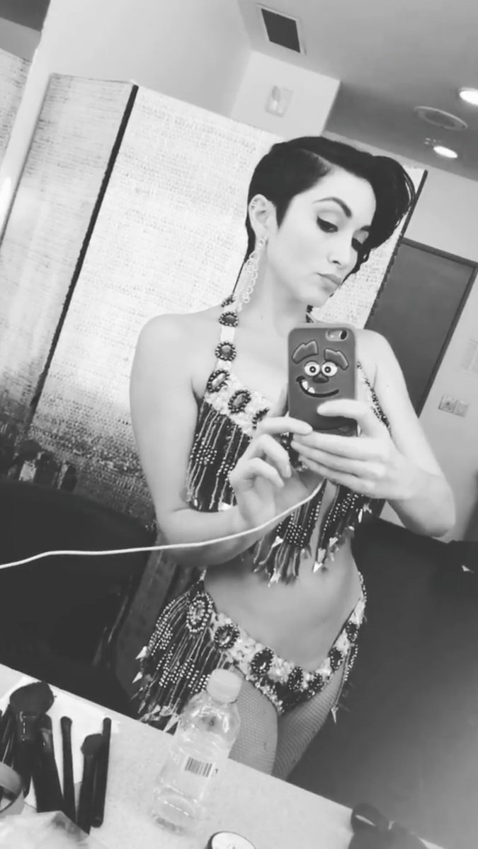 JanethGordoa's tweet photo. @paolatrevejo Se veeeee guapisimaaaaaaa!!!! Hasta pone en duda mi sexualidad jajaja 🙈🙈 toda chula @LauraVignatti https://t.co/kA3gDvu3TR