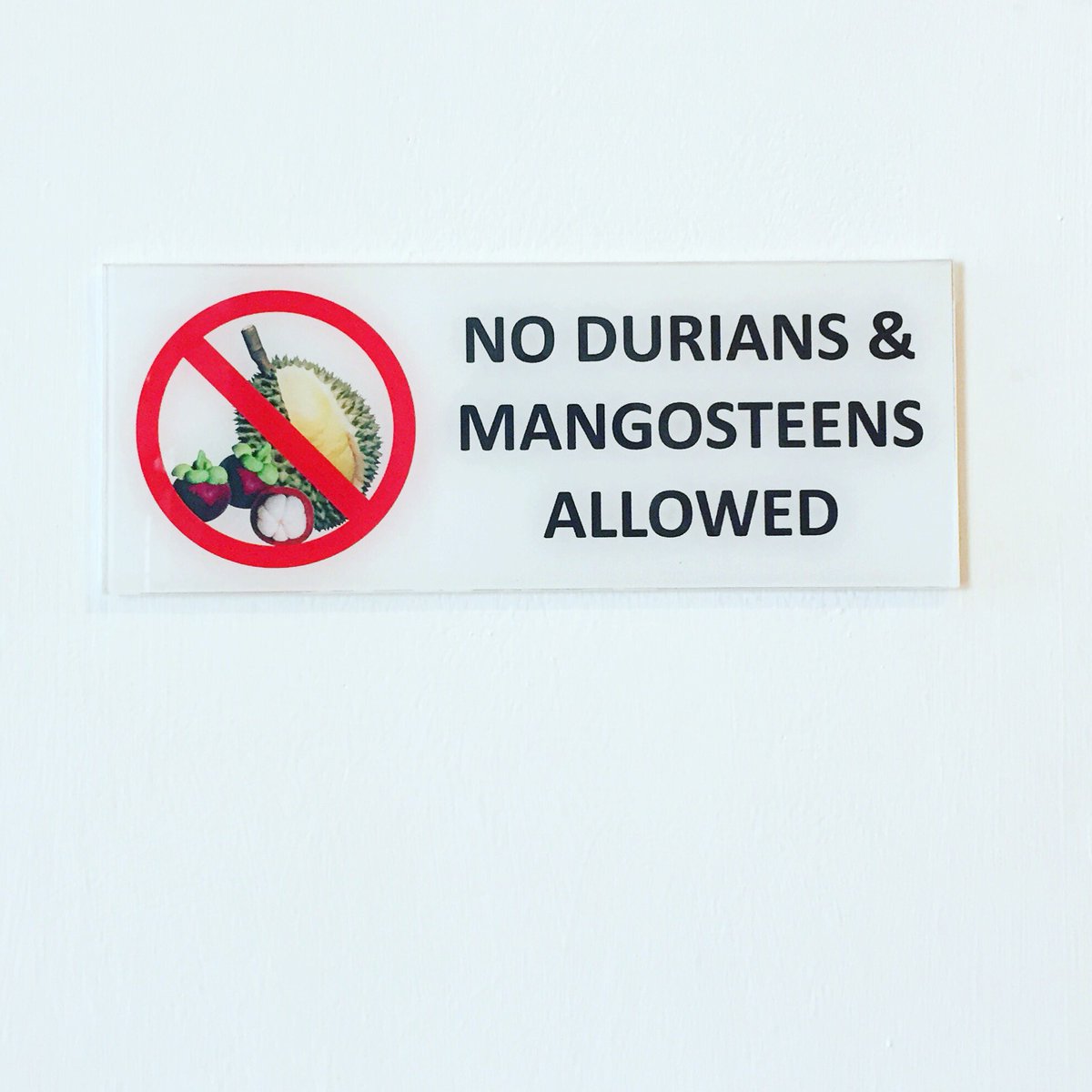 EricRosenLA's tweet photo. Smoking is fine, but don't try bringing any durians or mangosteens inside! #tropicalproblems #Penang #Malaysia #travel #localcustom https://t.co/yt41KyUmT5