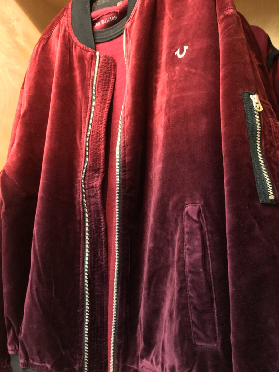 ActiveAthlete88's tweet photo. New @TrueReligion bomber jacket exclusively available at our Cullen location #truetomyreligion #activeathlete88 #smooth https://t.co/ZiJfOREfb2