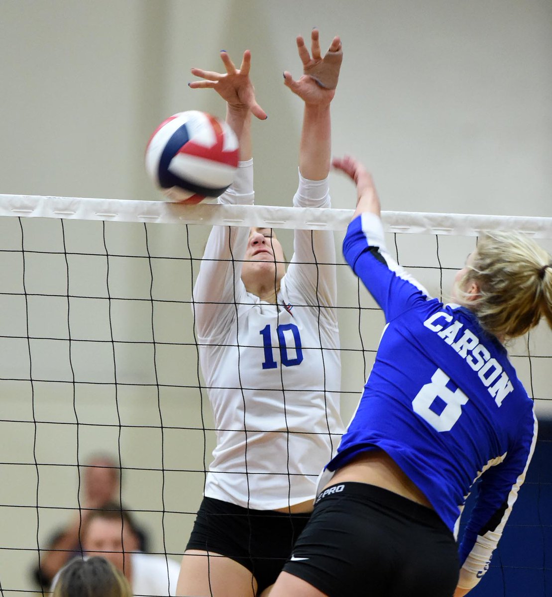 RGJpreps's tweet photo. See action photos of the Carson at Reno semifinal volleyball game @ https://t.co/bFcE3IJrTX
#CarsonSenators #RenoHuskiesVB https://t.co/9ME5wqYypZ