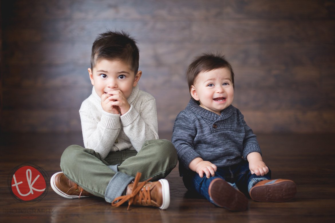 TKPhoto_Chicago's tweet photo. Can these two get any cuter?
.
.
.
#chicagofamilyphotographer #chicagochildrensphotographer #chicagophotographer #instudiosession https://t.co/ALqdbORJ3g