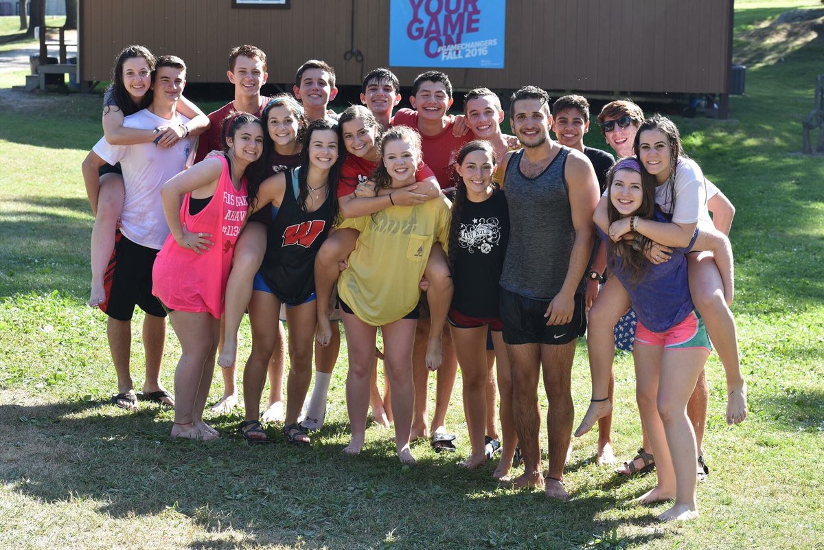 BBGSganit's tweet photo. BBYO summers are the best summers! Who do you want to see at a summer program? #ReplaceYourself https://t.co/FHgZcD9sMm