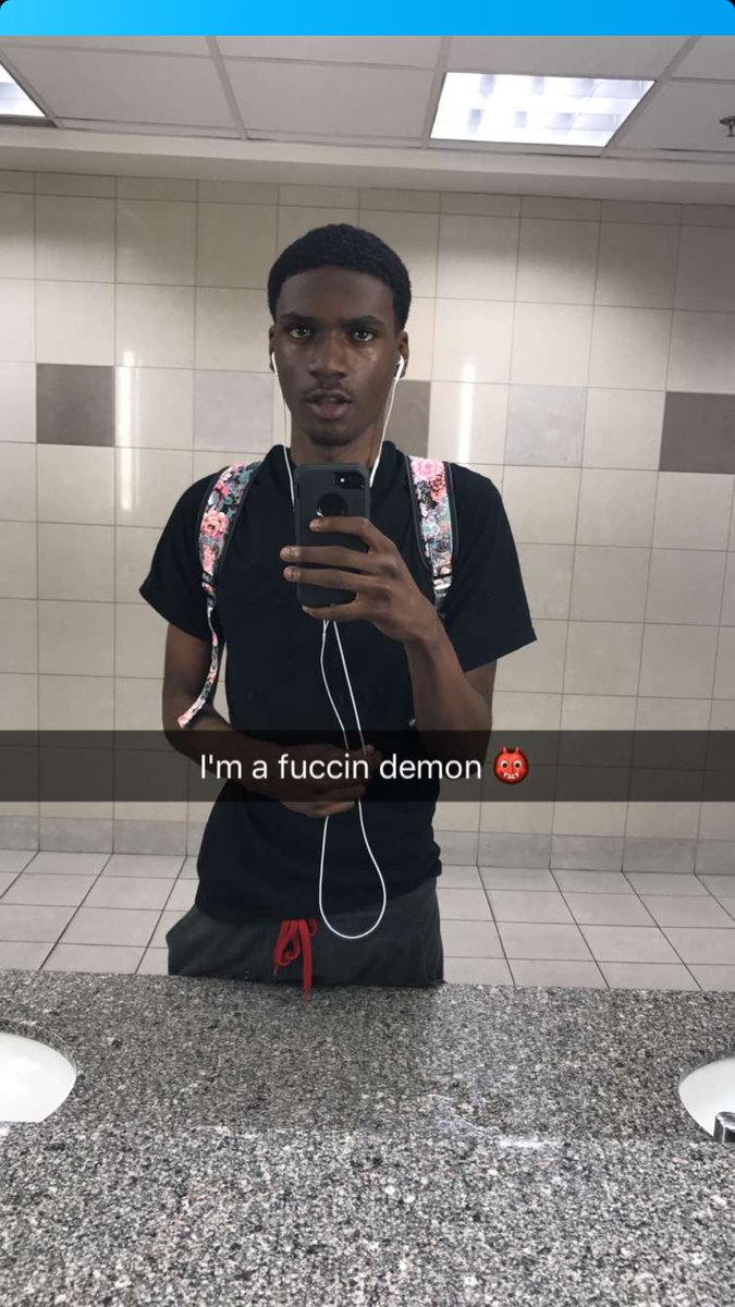 shawtynext_door's tweet image. rest up sweetheart. #RIPShemar