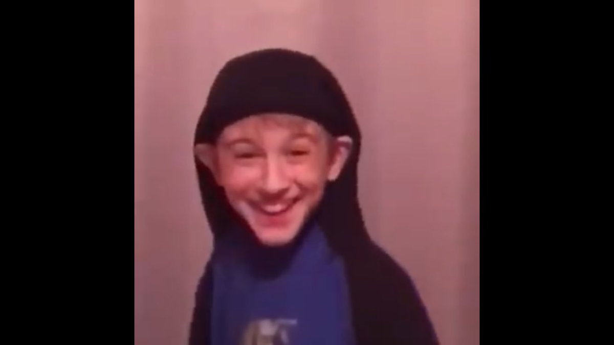 bcook1996's tweet photo. @joeybeisbier or vine star? You decide. https://t.co/jpSoiejLvS