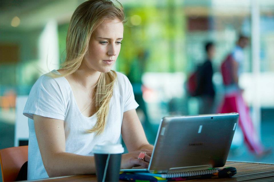 Happy bday to the worlds gorgeous and talented cricketer ellyse perry  