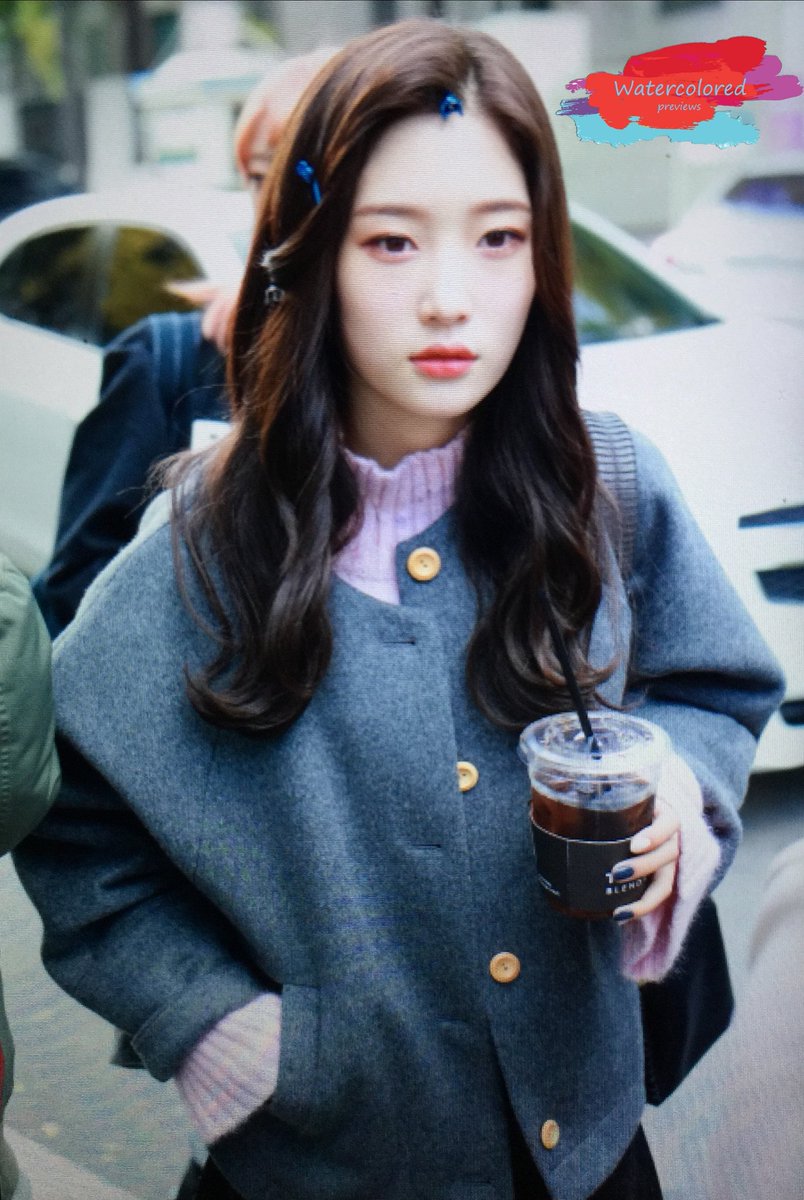 Watercolored_'s tweet photo. 171103 뮤직뱅크 재출근 preview 2p

새벽에는 참 비가 많이왔었지ㅠㅠ

#정채연 #채연 #Chaeyeon #다이아 #DIA @dia_official https://t.co/UqlP4hmksd