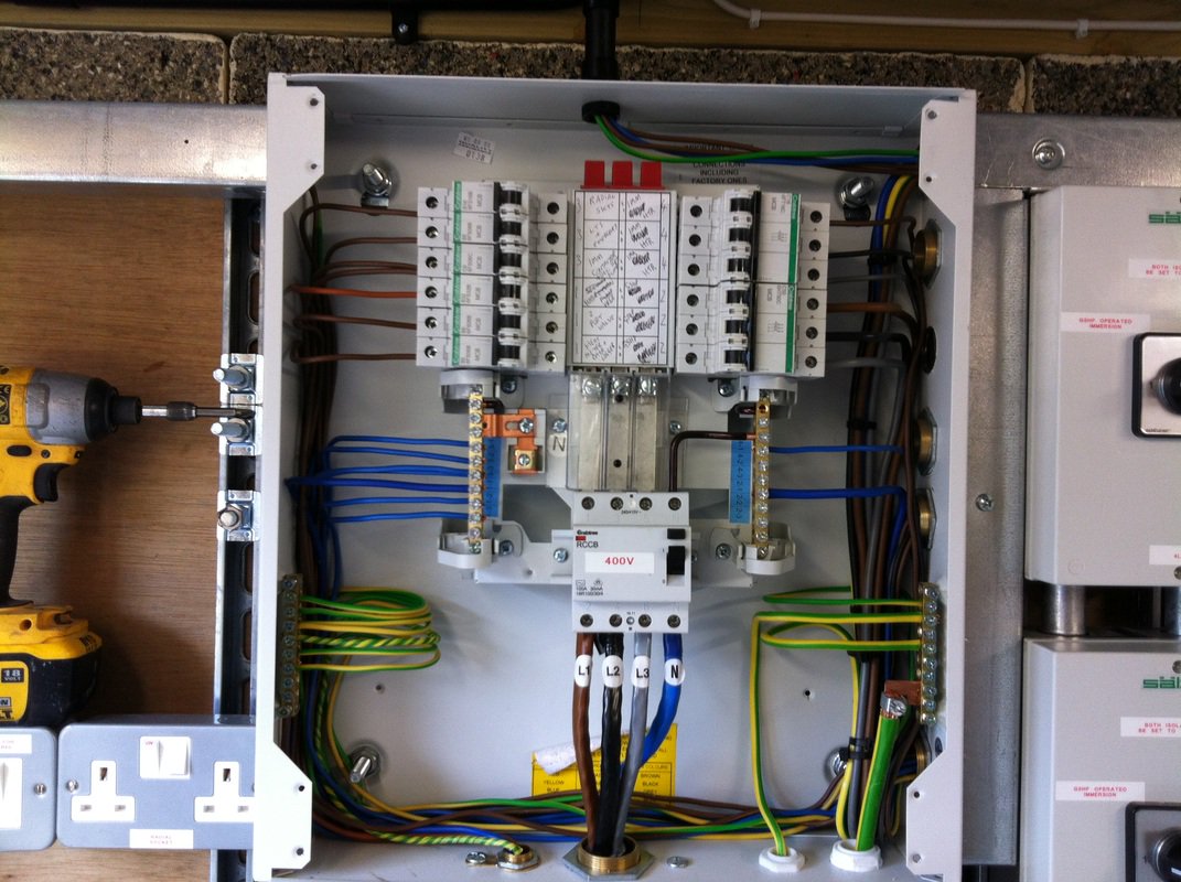 Primelectrics1's tweet photo. We provide #Commercial and #domestic #Electrical #Installation in #Palmers_Green. Call us now! for #Electrical solutions; 7931813749. https://t.co/W9Myh1Ui7w