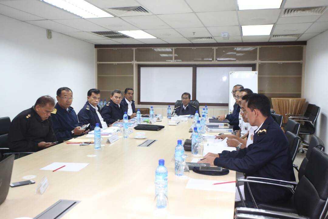 Peningkatan Pendidikan &amp; Latihan <a href="/tldm_rasmi/">Royal Malaysian Navy</a> melalui Mesy Lembaga Gabenor Pendidikan Latihan Ke-72 #NavyPeople <a href="/mykamarul/">Kamarul</a> <a href="/rusliramli544/">VAdm Rusli Ramli</a>