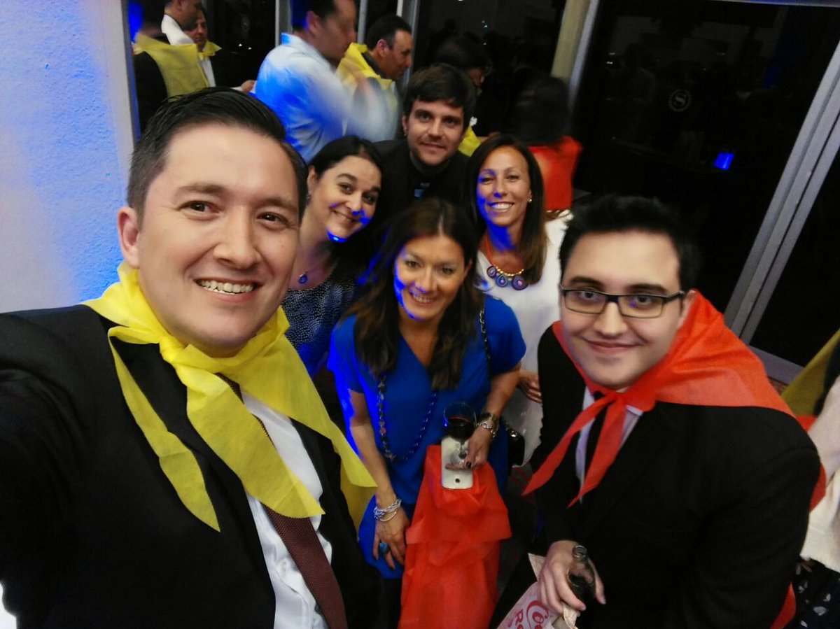 claumoralesrrpp's tweet photo. #NH2017 @LaSiglo21 junto JA Cba en la Noche de los Héroes https://t.co/bQrT3Vh6TL