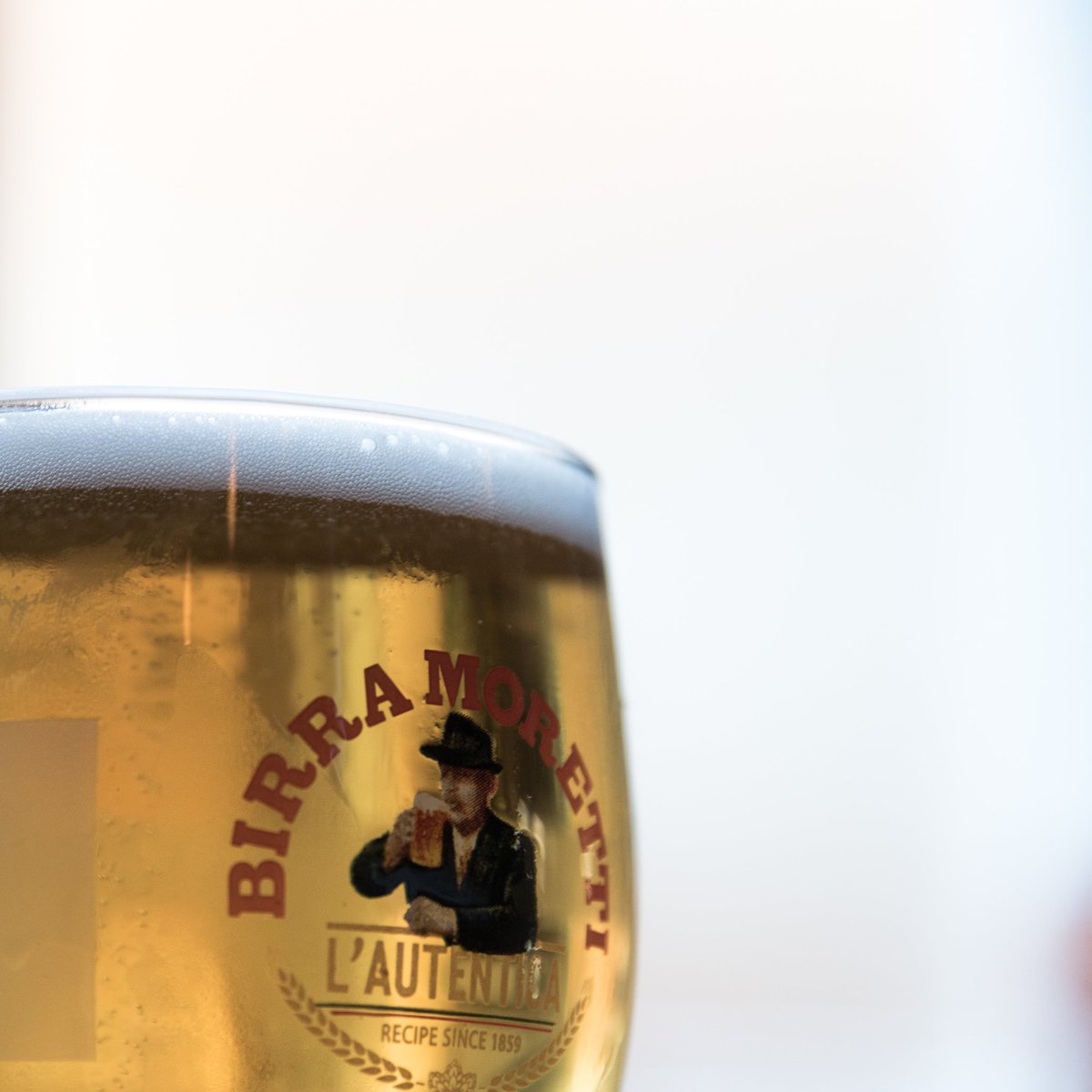 PrioryMenswear's tweet photo. Yay for the weekend! Happy hour on today folks 4-6pm!
#PrioryBar #Bridlington #VictoriaMill #Yorkshire #Happyhour https://t.co/UXeTsnVsBV