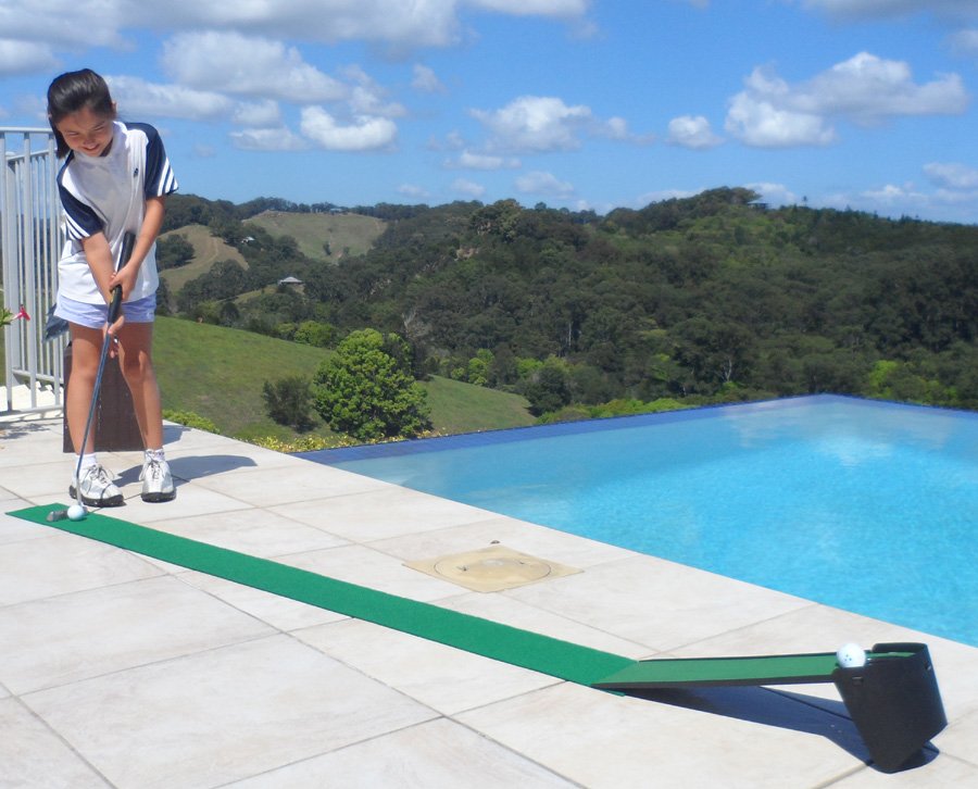 PuttingTrainer's tweet image. TROON Dual Speed #Putting #Surface is awesome! It's long, lightweight and highly portable. boomerangputting.com/surfaces/