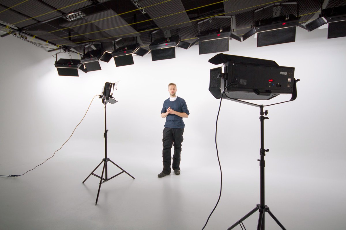 PriceStudiosLtd's tweet photo. TV Studio 1, White Infinity Cove ......10% Off in December, January and February! Full Day and Half Day rates available. #Production https://t.co/C9Tk7ESlY2