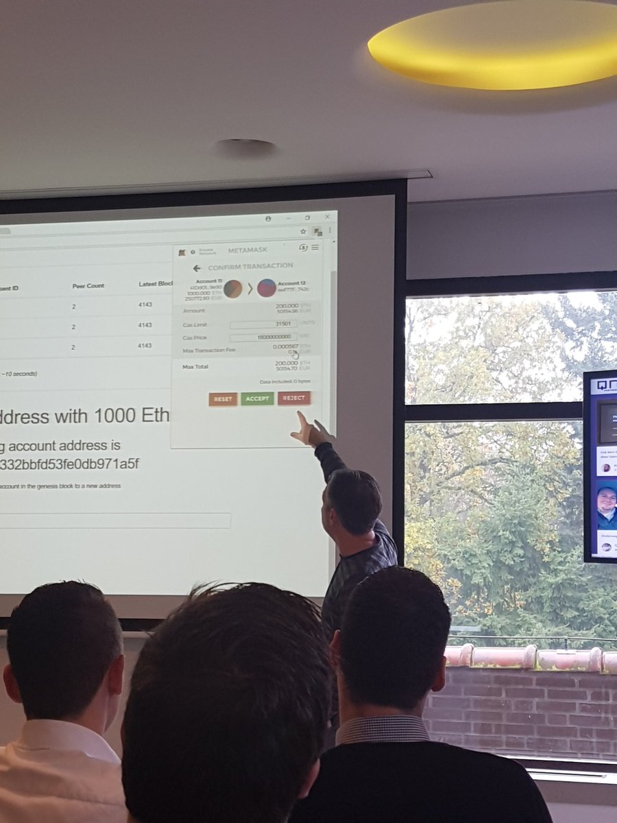 houben_jules's tweet photo. Wil je me even 50.154,70 euro overmaken? #QNHDevDays https://t.co/NpUPUsh00v