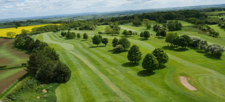 You can see <a href="/KMSGC/">Kirkbymoorside Golf </a> on <a href="/SkySportsGolf/">Sky Sports Golf</a> with their leg of @TrilbyTour  on Monday night, fab course and will look fantastic on tv, #Golf #York