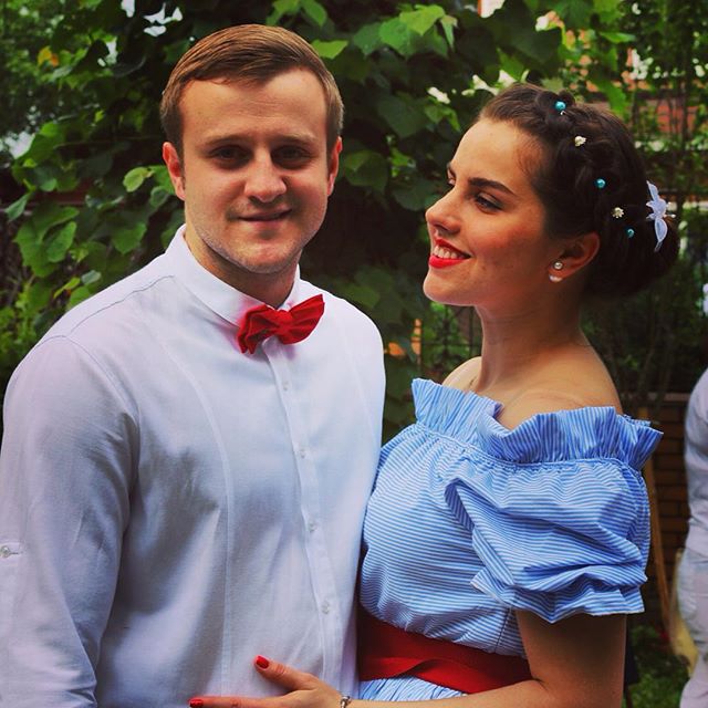 molodejca's tweet image. Сегодня свой день рождения отмечает ИГОРЬ ОГУРЦОВ. Родился 3 ноября 1992 года в городке Калининец (Московская область).

Сын актёра Алекс...