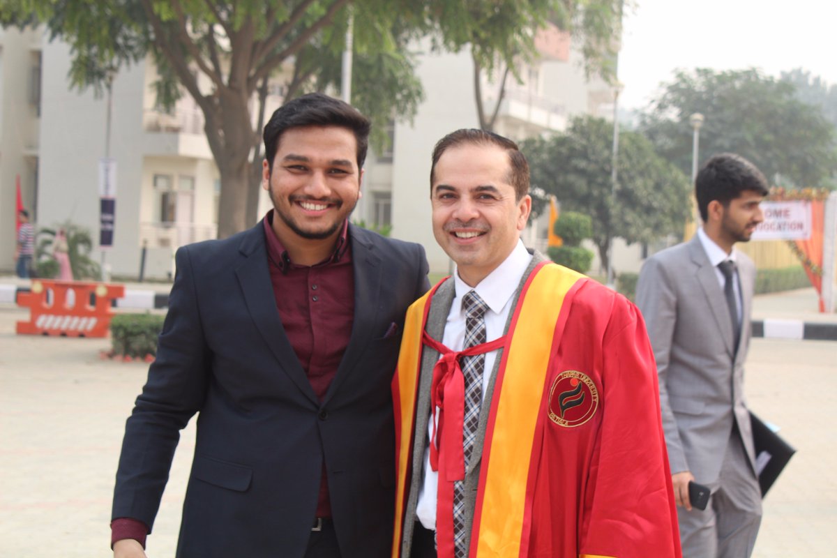 TIETofficial's tweet photo. A successful #student is what every teacher yearns for. Endless efforts have finally paid off today. #31stConvocation at #ThaparUniversity https://t.co/xIKXZoP2dW