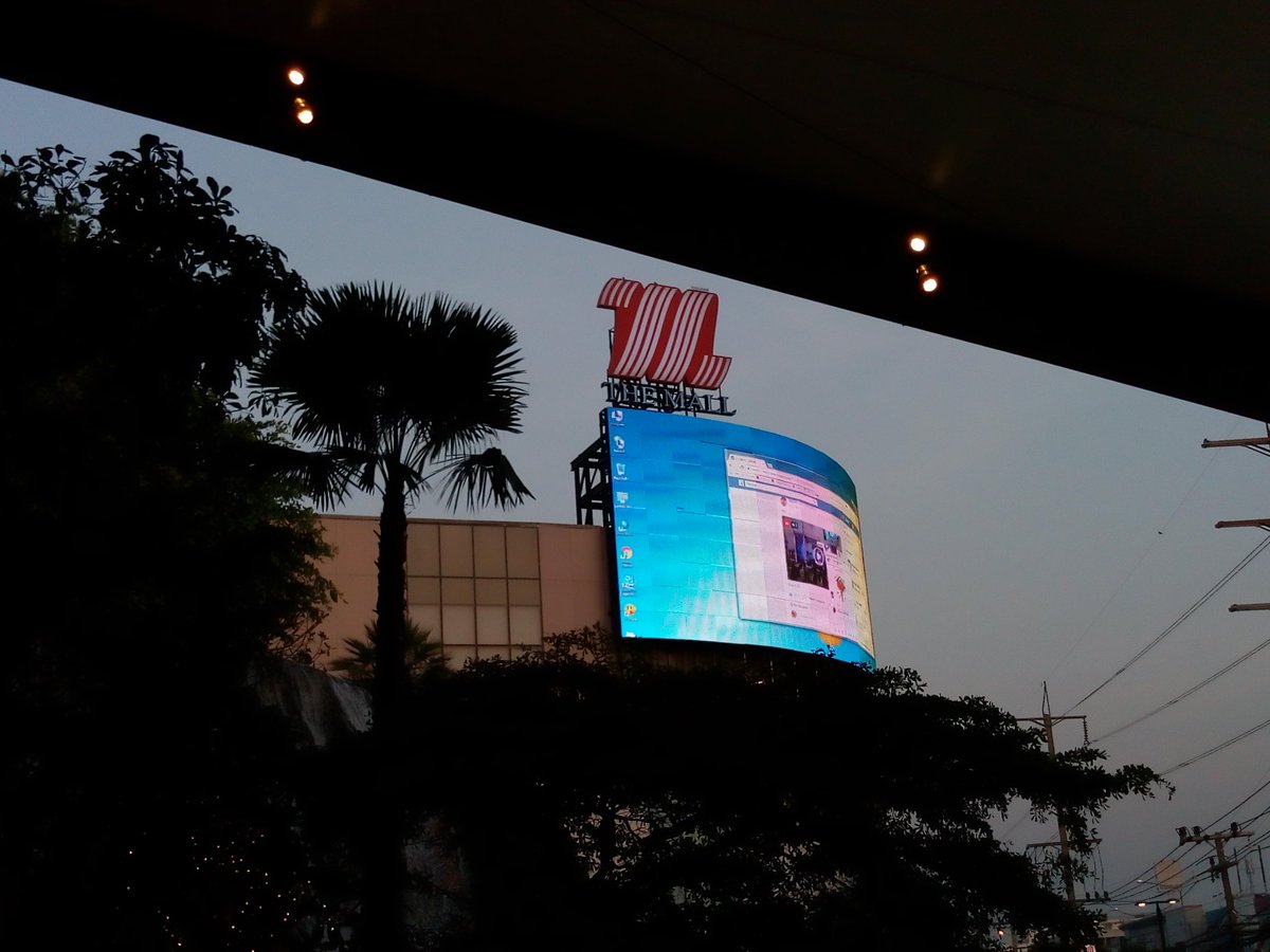 naywan's tweet photo. วิธีแอบเล่นเฟซในเวลางานให้แนบเนียน
เจ้านายไม่รู้หรอก แต่คนอื่นรู้ กูด้วย ถถถถถถถถถ https://t.co/8FJCnJr4vt