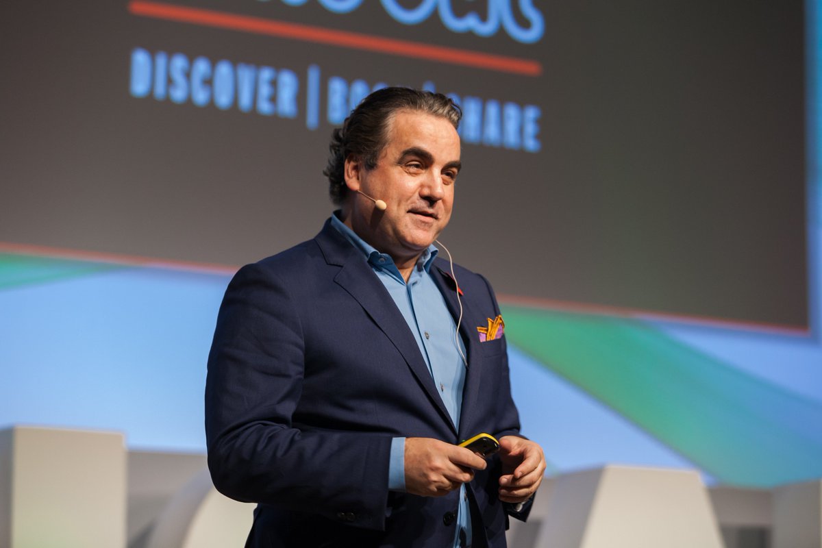splento's tweet photo. Julio Bruno @juliobruno11, CEO of #TimeOutGroup at #NOAH17
@TimeOutLondon @TimeOutNewYork #PhotographersOnDemand https://t.co/CKc6gmj2Cj
