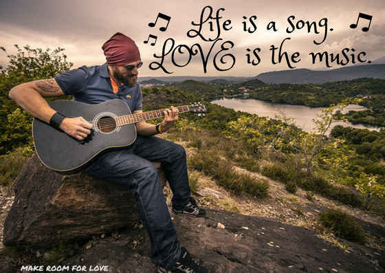 Room4Love's tweet photo. #Love to #listen to #good #music &amp; a good #song ! Have a #wonderful #day &amp; #MakeRoomForLove in your #life ! #Enjoy your #weekend ! https://t.co/XXXy4Gknq8