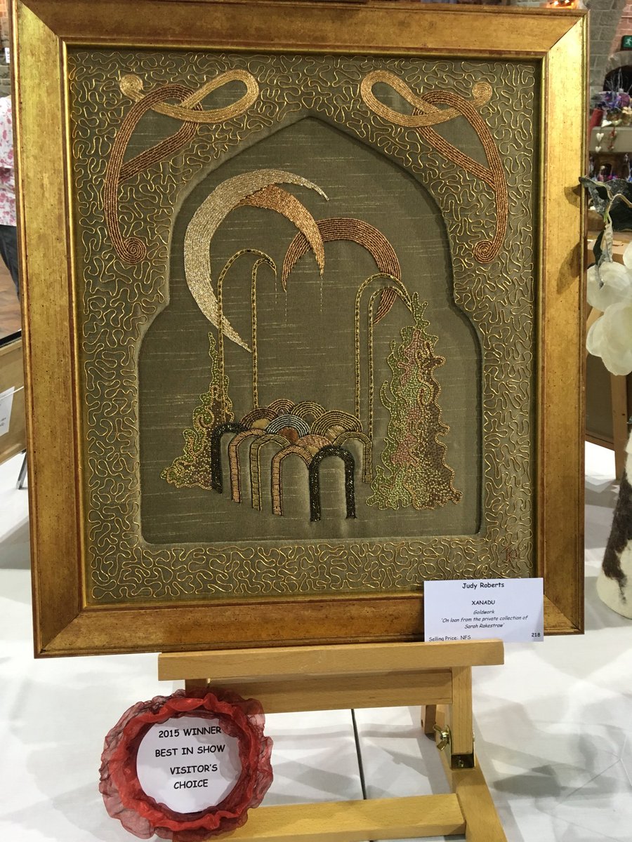EGuild_NW's tweet photo. This the 2015 Best in Show Winner chosen by the visitors. Back on show today. Who will be your 2017 winner? 
#rhosonsea https://t.co/8qFzgUwHJp