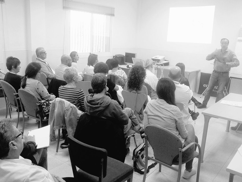 cronipal's tweet photo. Les persones són el nostre eix d'actuació i els professionals d'AP treballam per garantir una atenció sanitària de qualitat https://t.co/0RYGJPfdeT