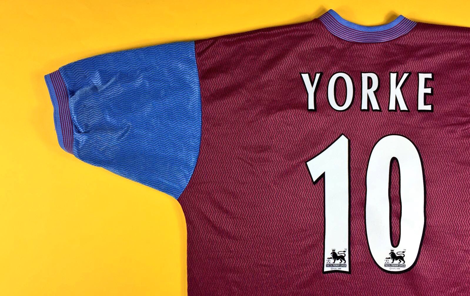  Happy birthday, Dwight Yorke. 
