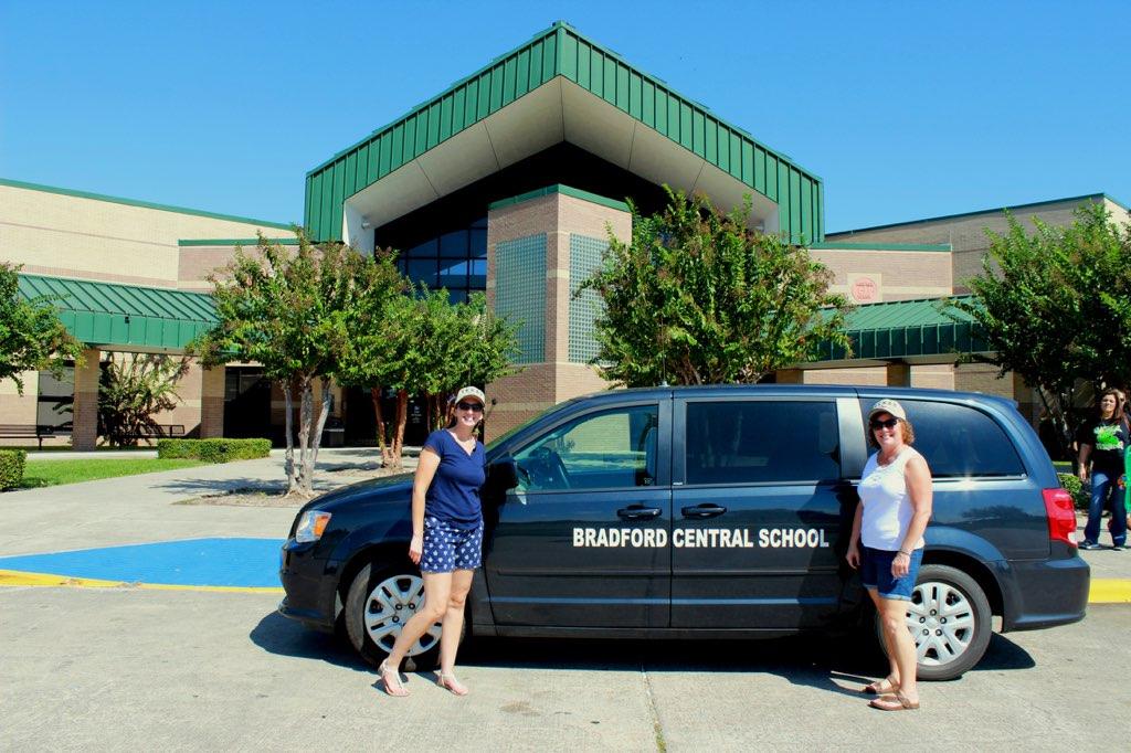 GayleOng's tweet image. TODAY @ 5AM/6AM: Bradford Central School helps out one school impacted by Hurricane Harvey #HowCoolisYourSchool #18NewsToday