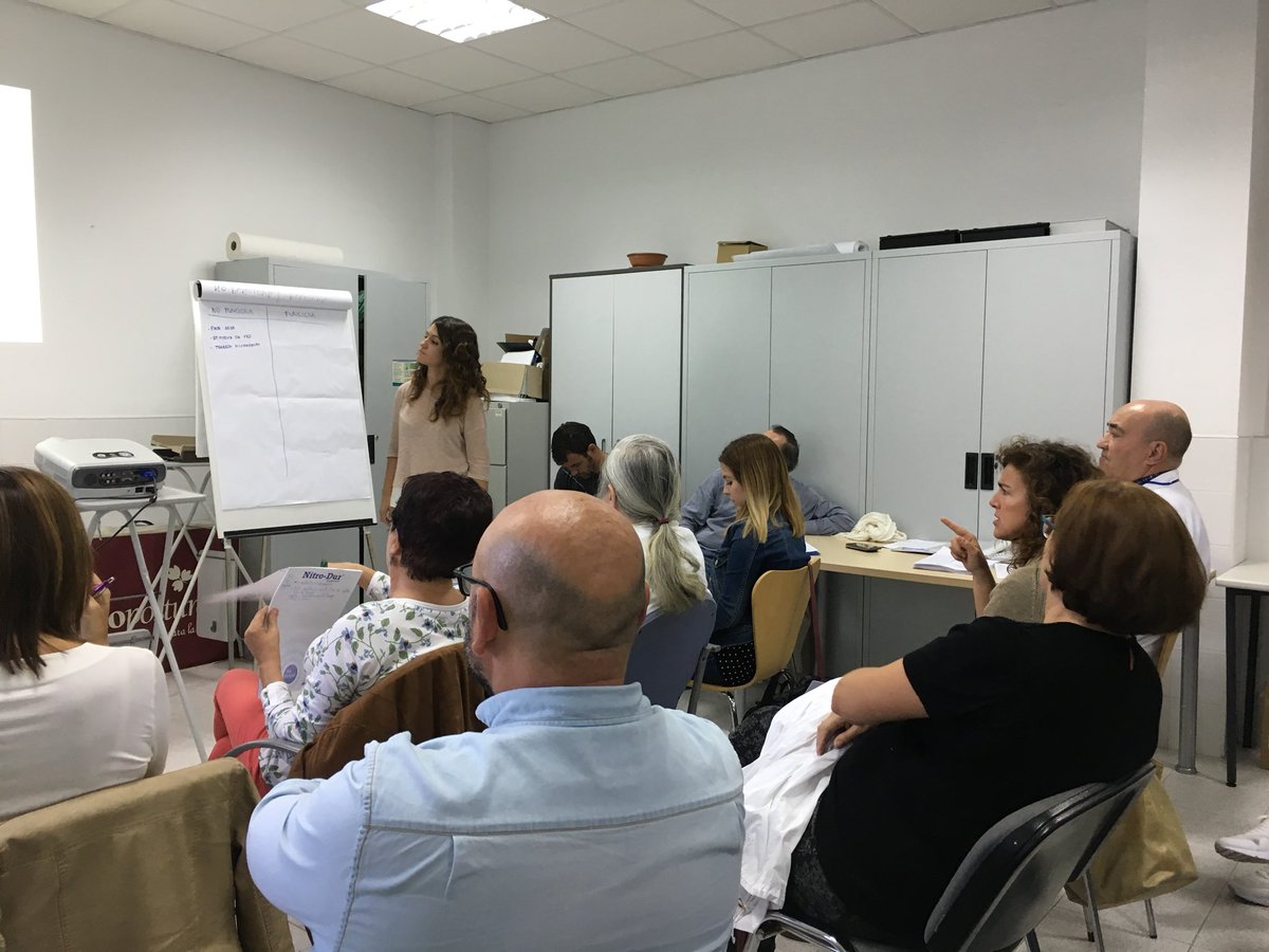 CSPontdInca's tweet photo. Formación en Atención a la Cronicidad en @CSPontdInca @cronicsbalears https://t.co/A4AIvhuPzz