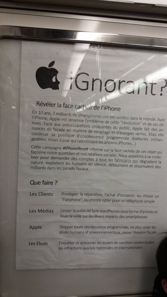 La toute 1ere affiche iPhone digne d'intérêt ! Découverte hier soir dans le métro. Belle initiative #iPhoneRevolt
