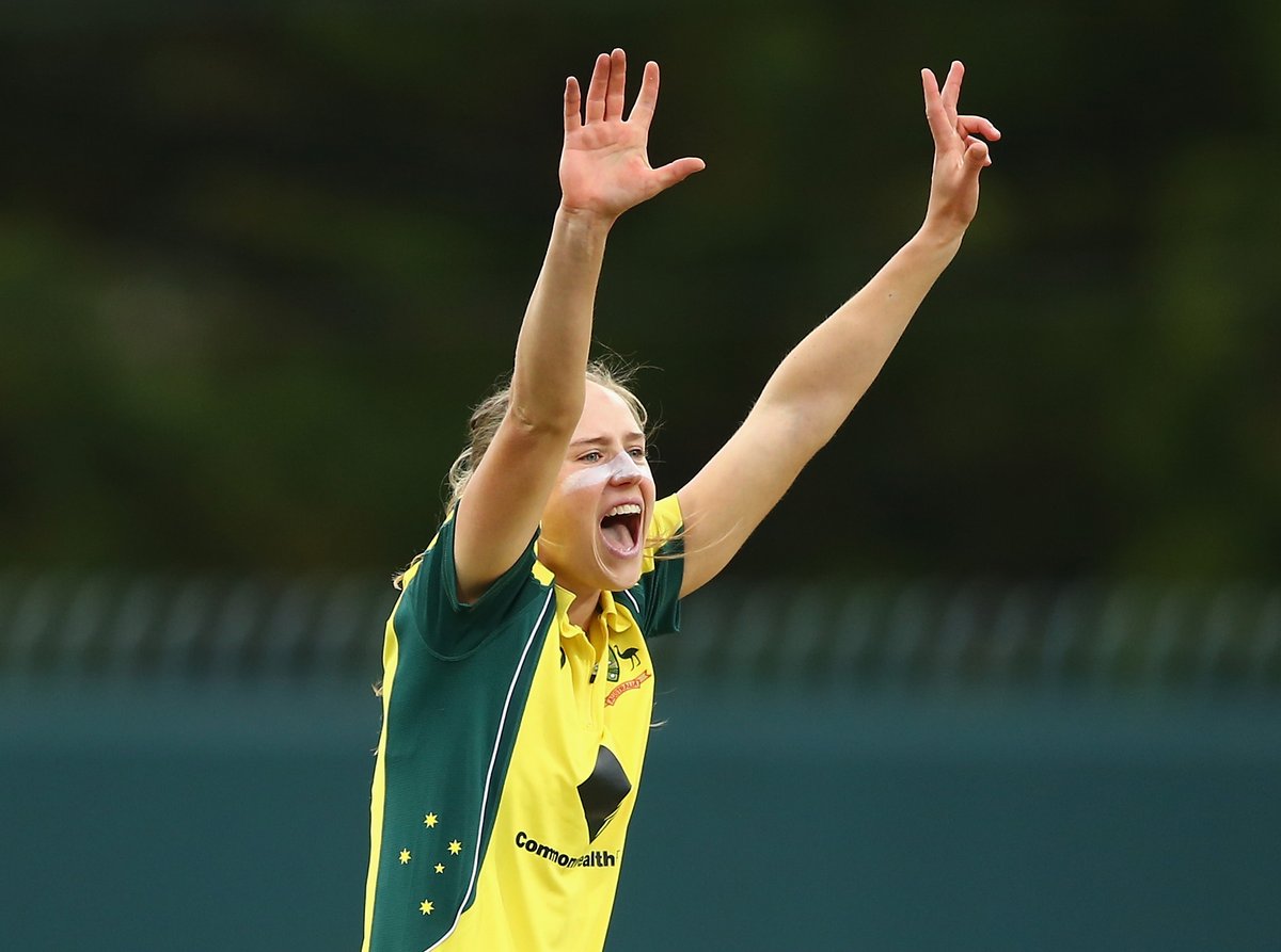 Wishing you a very happy birthday to number one all rounder beautiful Australia\s ellyse perry. 