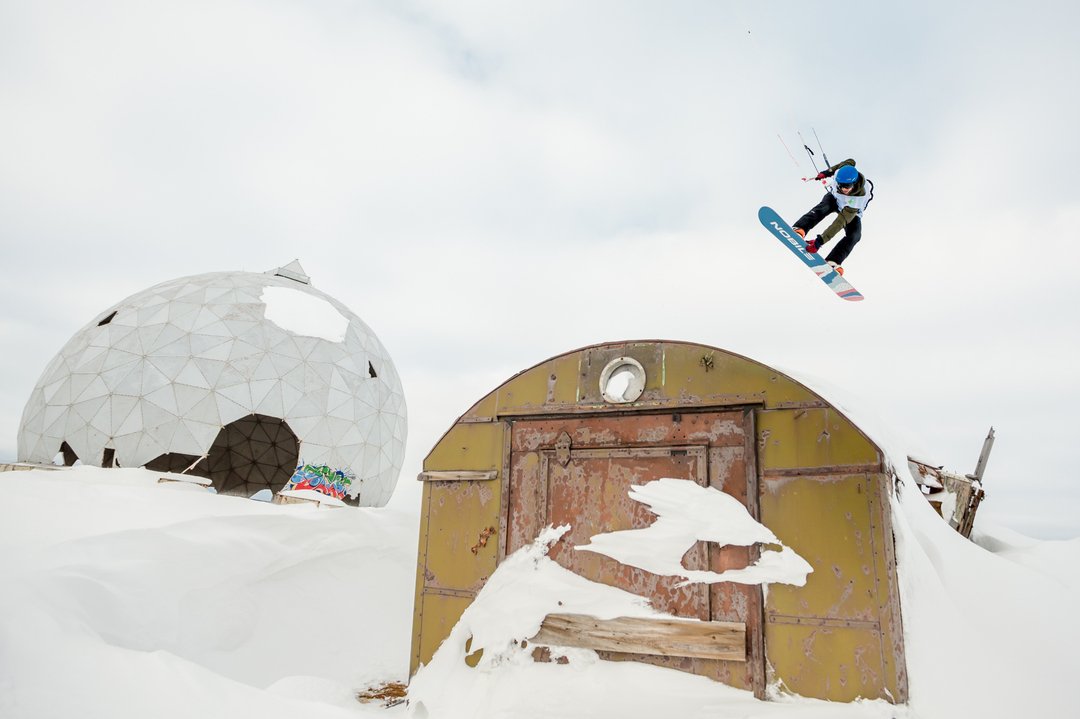 Где-то уже вовсю открывают зимние катательные сезоны, а мы пока только мечтаем о ровном снежном покрытии в… surf-point.ru/snowcamp/