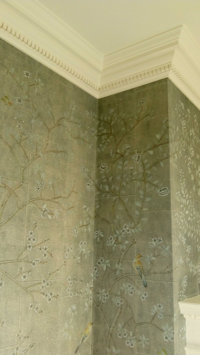 PGPdecorators's tweet photo. #handpaintedwallpaper @DeGournayLtd #wallpaperhanger @SYMMdecorators #teapaper #henleyonthames https://t.co/kGBtDoUKQB