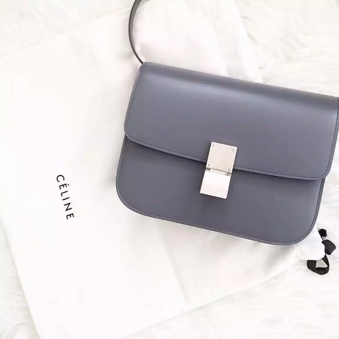 shop_bossamia's tweet photo. Celine Box Bag 24cm #celine #celinecanta #celineboxbag #celinehandbags #celineluggage #minilugagge #celinenano #celinebox24 #celineminibox https://t.co/zPzFNRwUyt