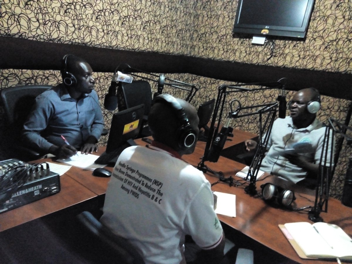 EdwardsMuhwezi's tweet photo. Discussing #NSP & #Harm_Reduction_Approaches with health officials during a live radio talk show on #East_FM supported by #PITCH_Project. https://t.co/ErmQxBLWcT