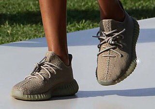 yeezy moonrock twitter