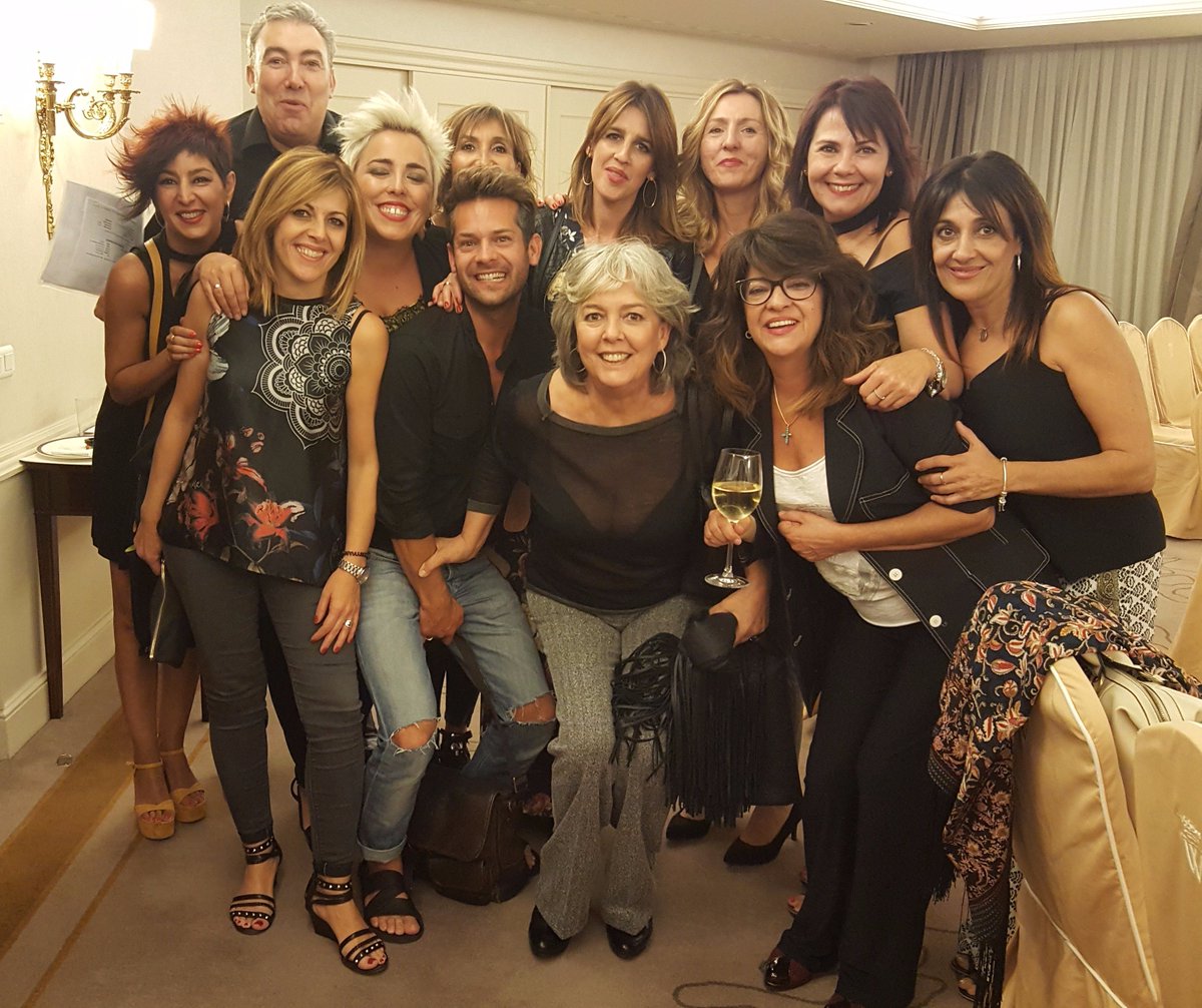 Los mejores Estilistas Llongueras de Madrid y Salamanca que asistieron al Training Llongueras de temporada para “ESTAR EN FORMA” en el 2018