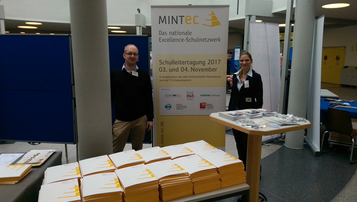 mint_ec's tweet photo. #mint_ec -Schulleitertagung 2017 gleich geht's los! https://t.co/XqeQbaeI6l