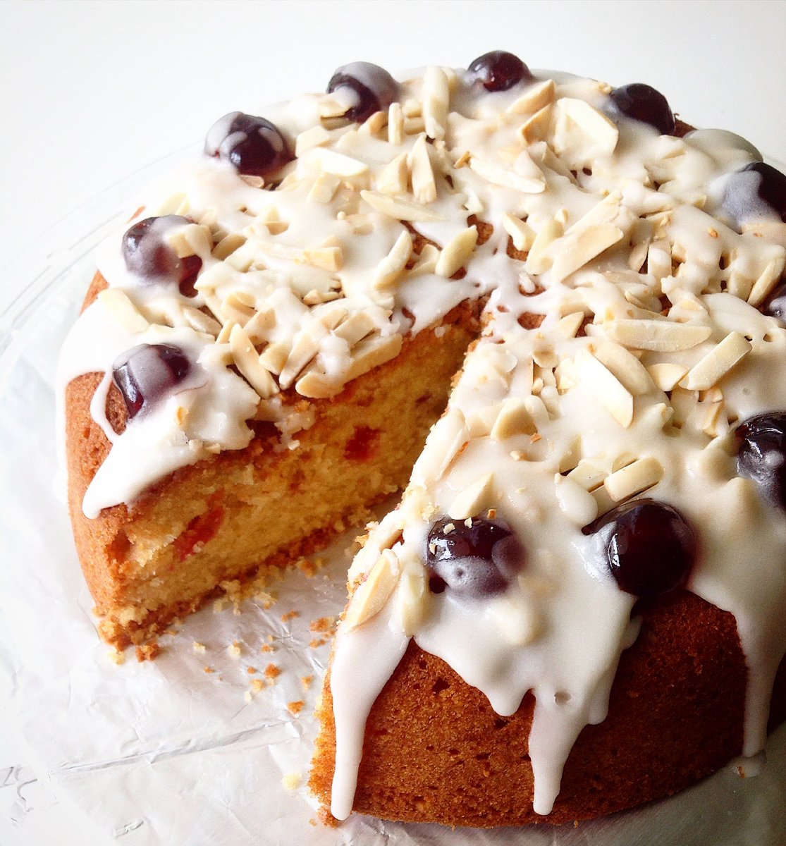 littlefoodfairy's tweet photo. Low sugar cherry and almond cake balanced with high sugar topping
https://t.co/hpGlokTGaF
#homebaking #TGIF #fridaybake #weekend #lowsugar https://t.co/hag5Fnqajz