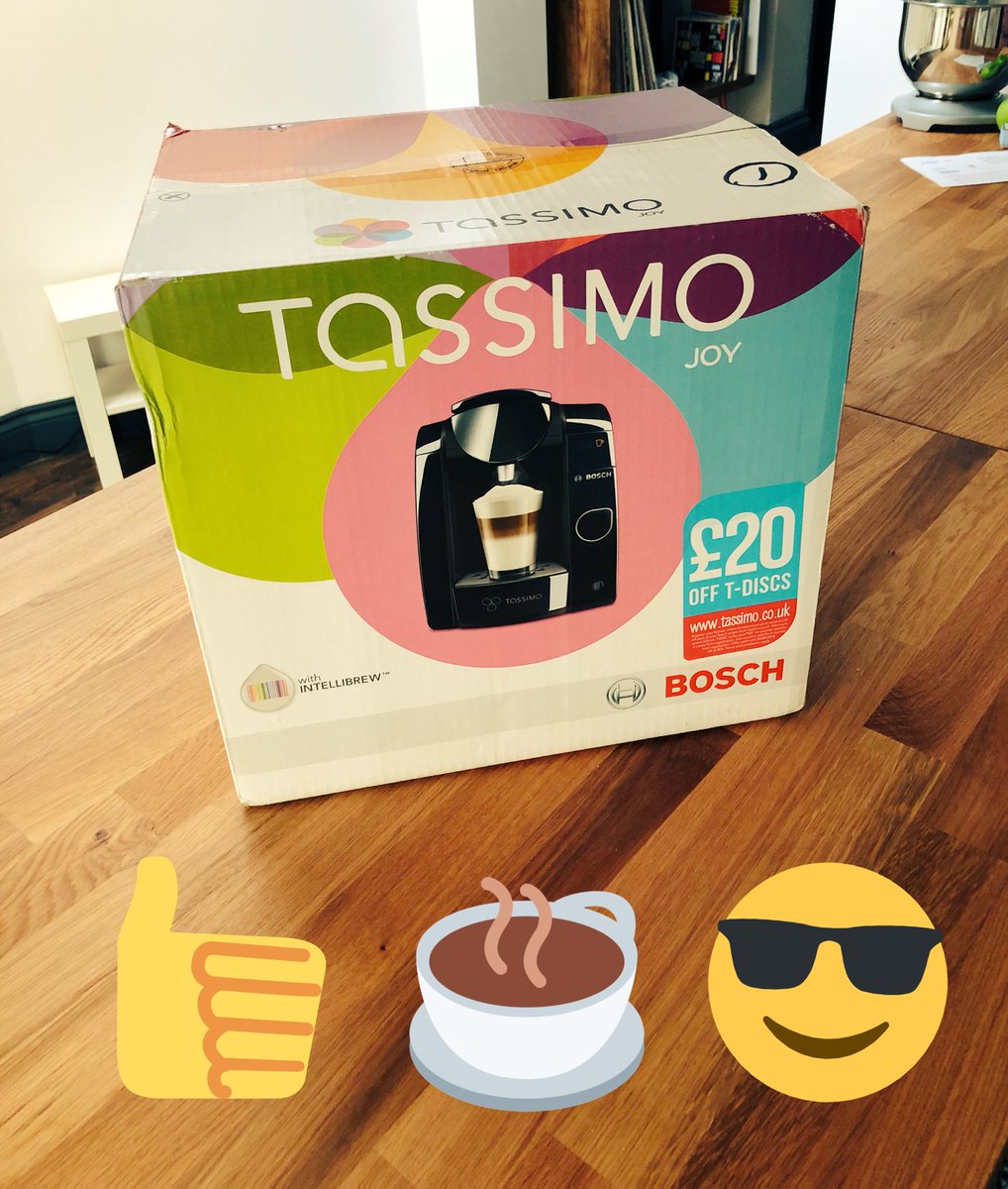 jamesenjoyrelax's tweet photo. Big thanks again to @Kaboodleit for the early morning prize drop off! Will enjoy the new #Tassimo coffee maker ☕️☕️☕️😊👍 #greatservice 🔧🔩🔨 https://t.co/MaeiiU15u3