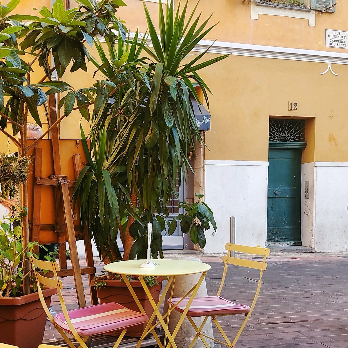 VirginieBichet's tweet photo. Se balader dans le Vieux Nice de bon matin et venir boire mon café chez Granny's
Nice plaisir
#lovenice #nice #vieuxnice #niceforever https://t.co/Fg6Uq47fbg
