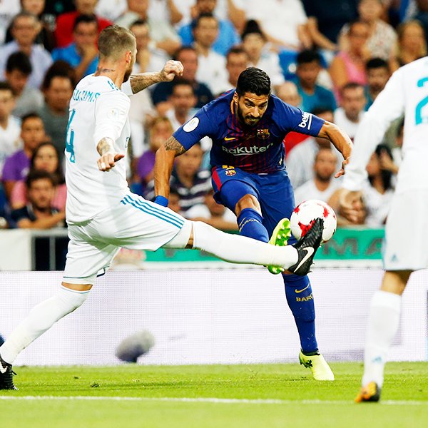 FCBarcelona's tweet photo. ⚠️ [KICK OFF TIME] 
📌 #ElClásico 
📆 23/12 
⏰ 13.00 CET
👉 https://t.co/XnZoWtt9gD 👈 https://t.co/5YRNwwS5DP